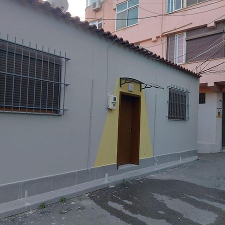 Готель Center Cozy Nest Тирана Екстер'єр фото
